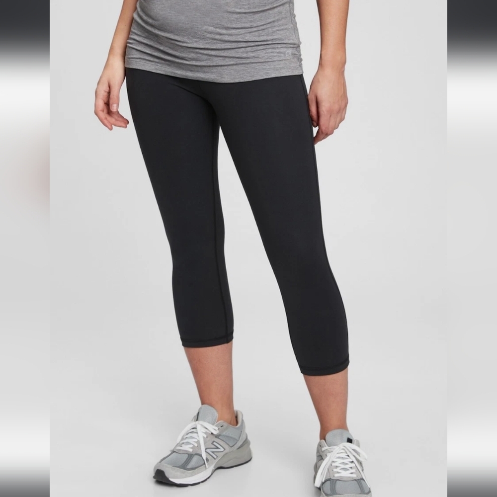 GapFit Maternity Blackout Leggings